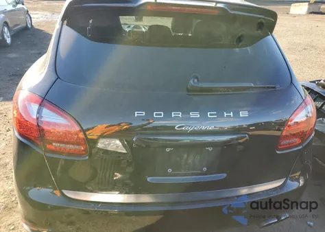 2014 Porsche Cayenne z USA, uszkodzony, nr VIN WP1AA2A2XELA92946